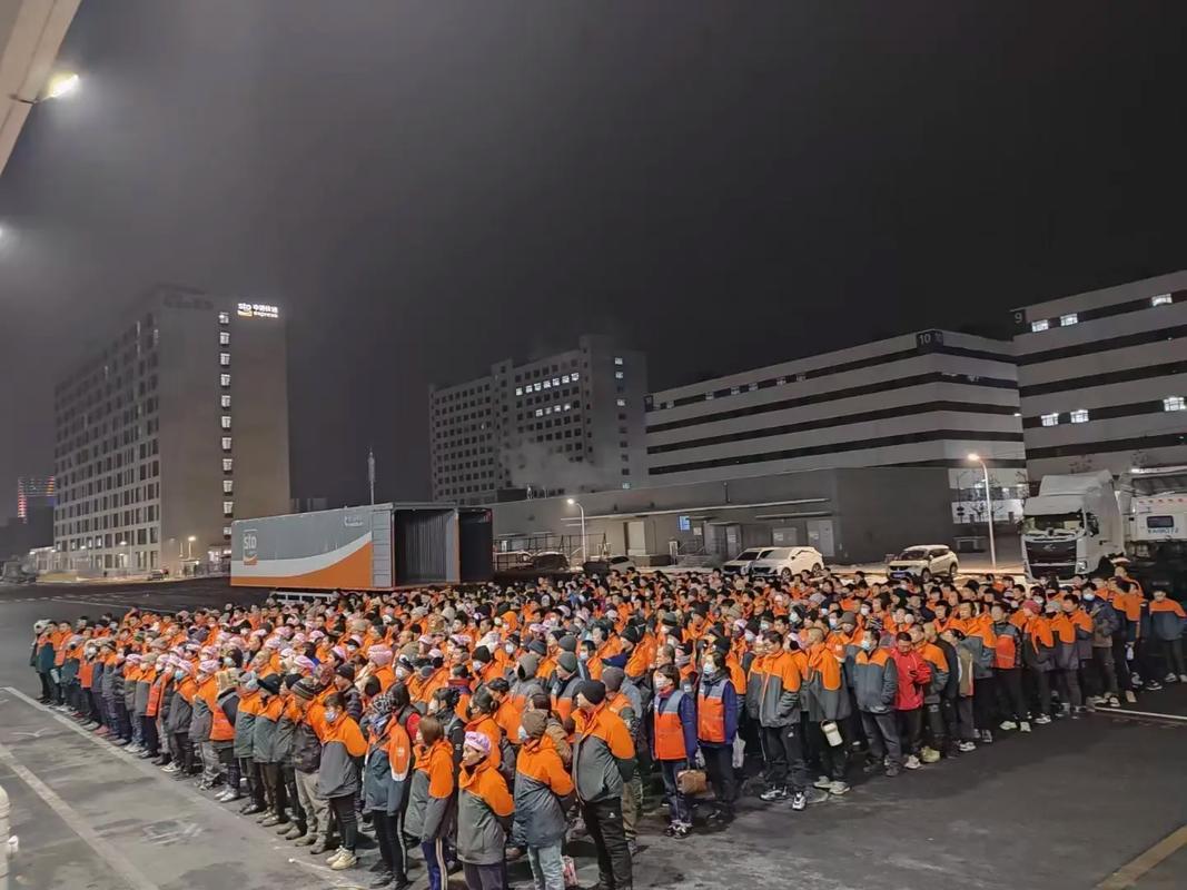 杭州滨江申通快递快递员