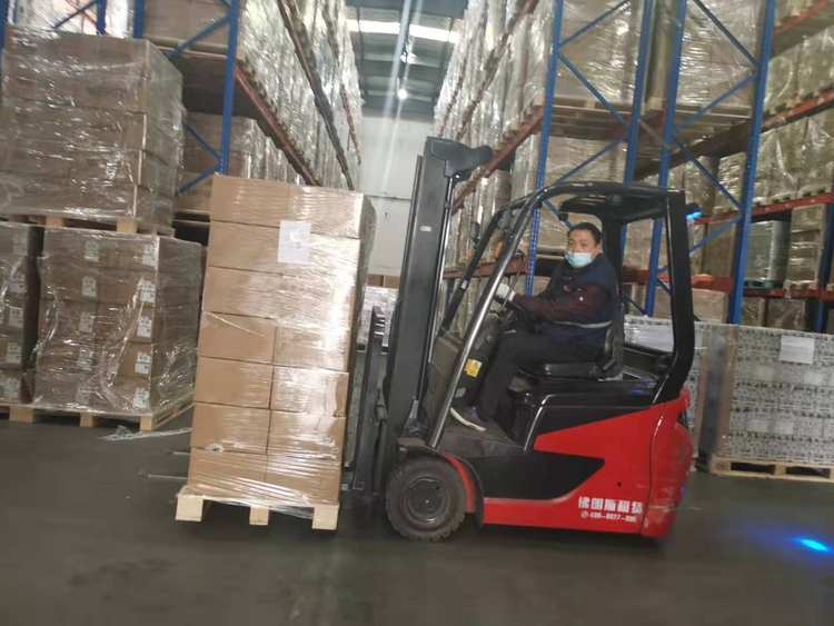 上海松江物流公司电话是多少？